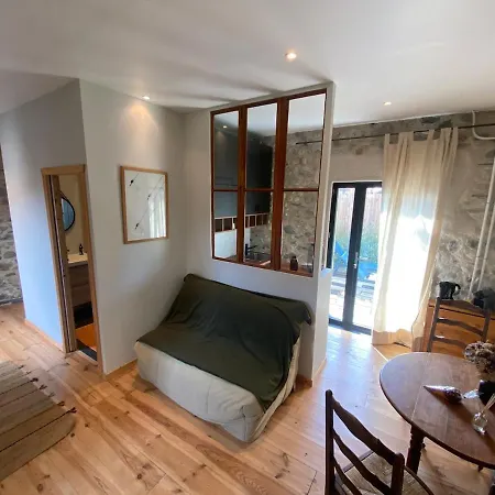 Exceptional House With A Pool فيلة Jarrie