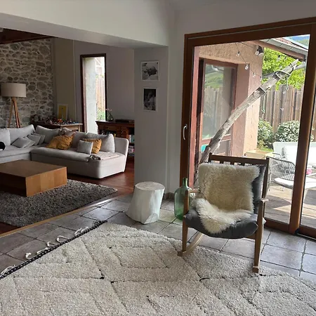 Exceptional House With A Pool فيلة Jarrie